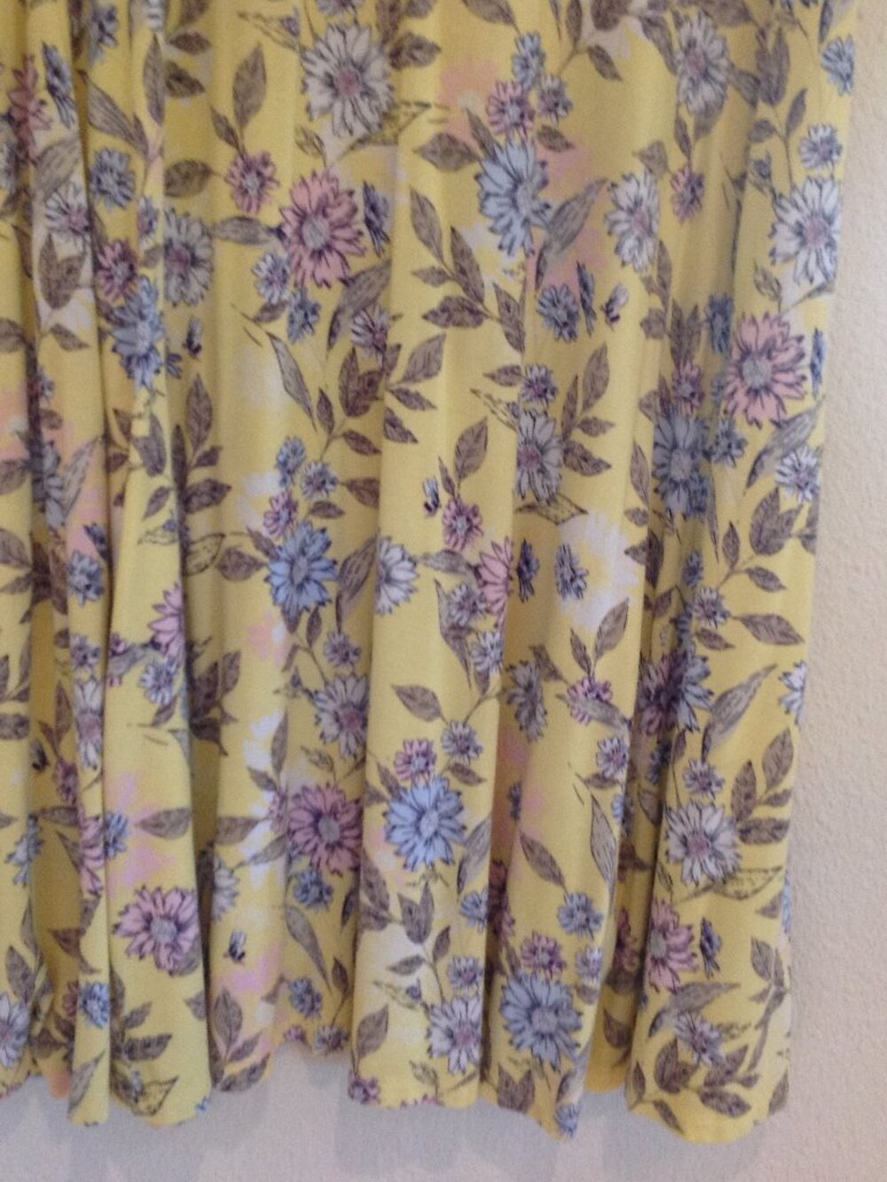 Dress Medium - Picture 4 of 9